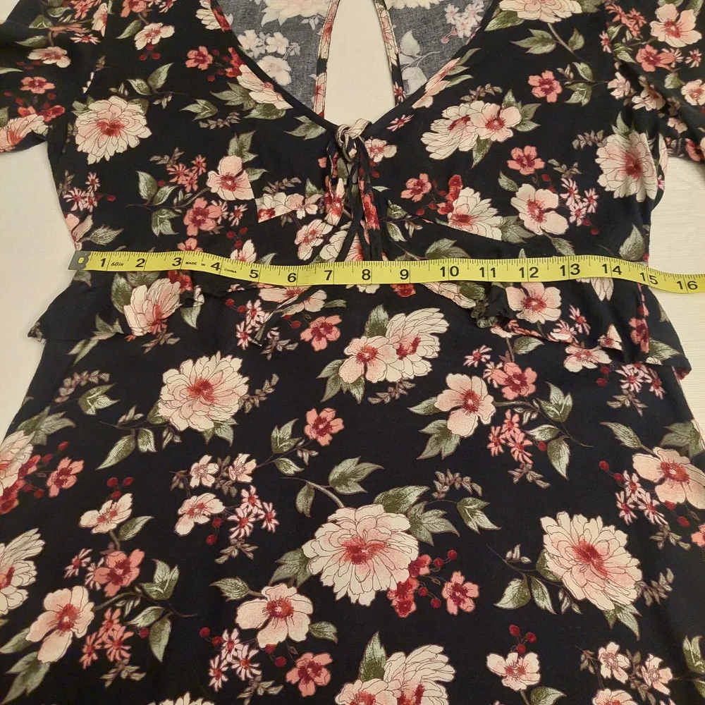 American Eagle Black Floral Print Boho Ruffle V Neck Dress Bell Sleeve Sz XS